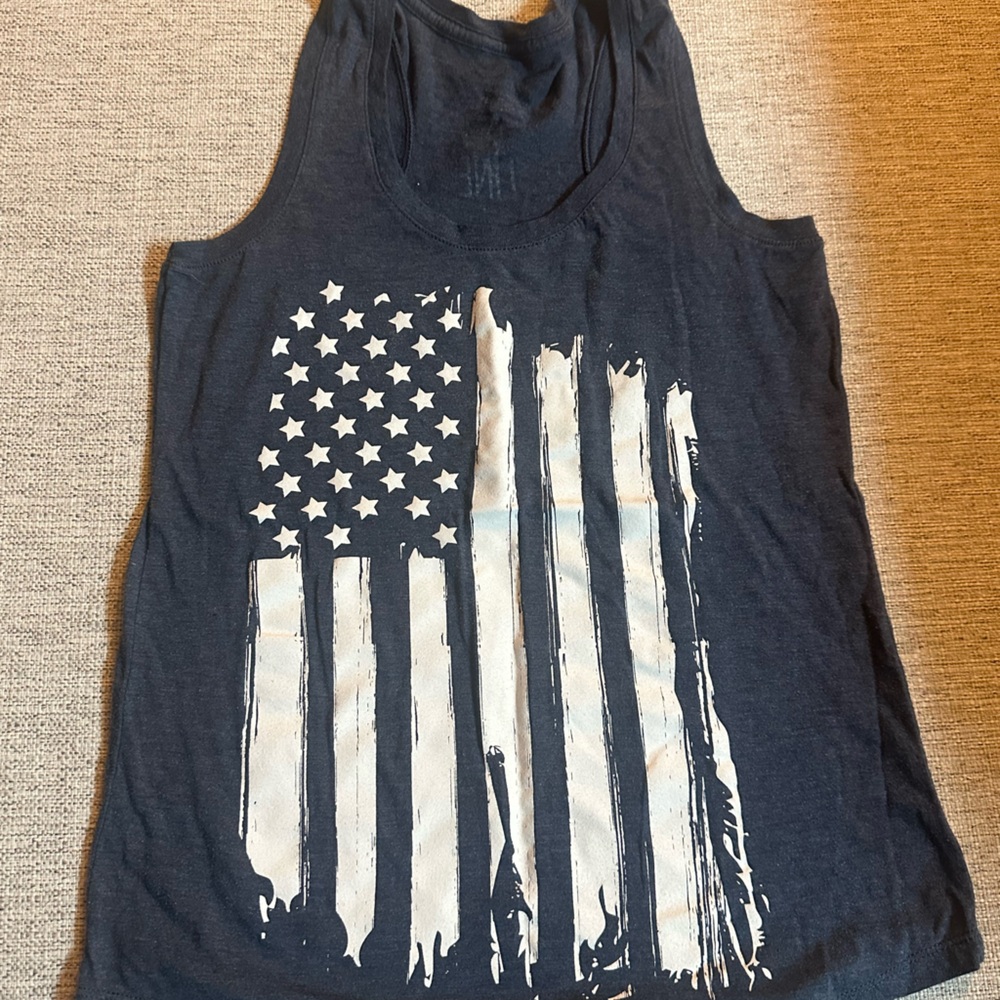 Women’s nine line tank